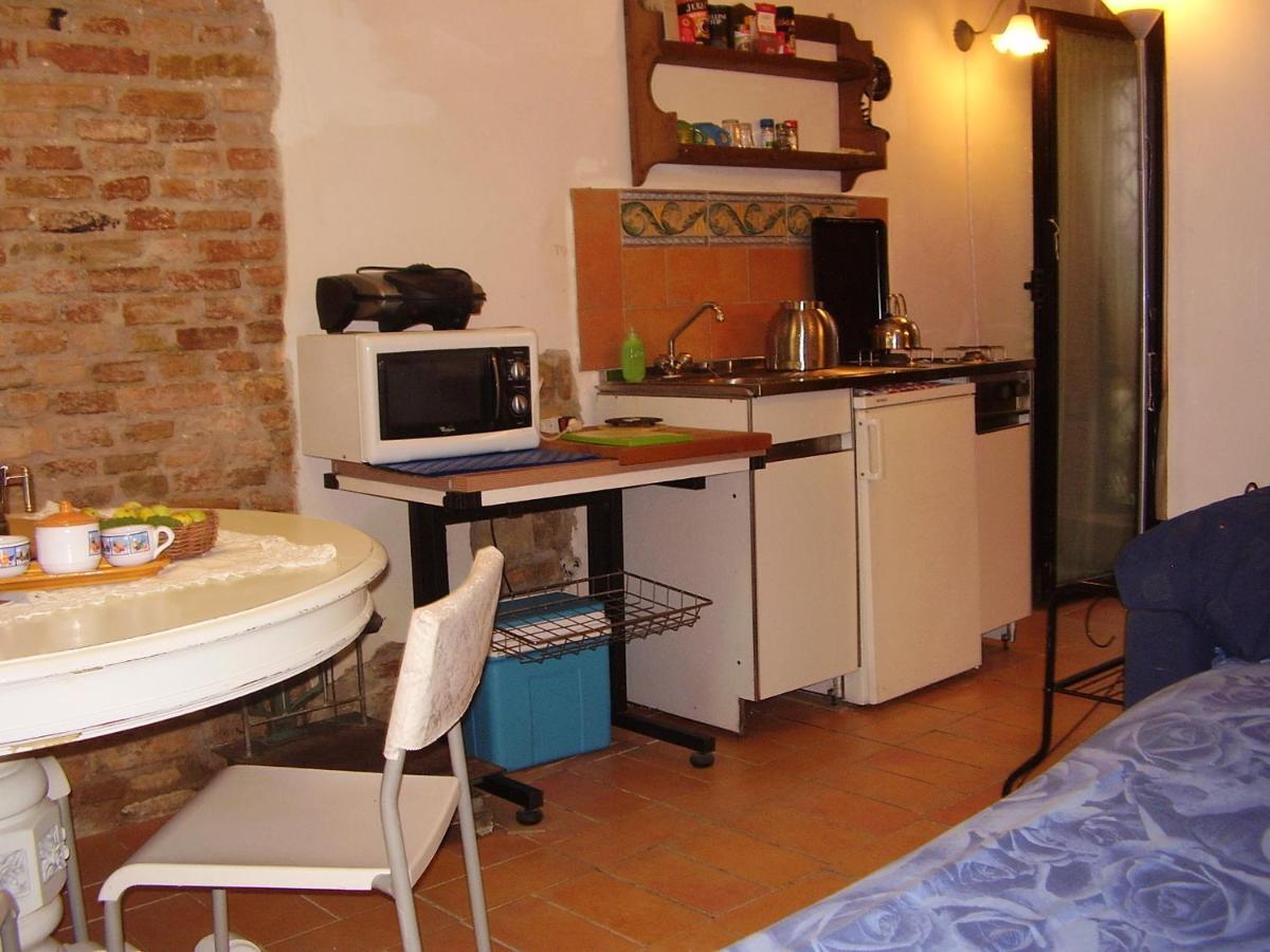 Villa Abruzzocasacampagna Collecorvino - Monolocale Con Mini-Cucina, Giardino E Parcheggio Extérieur photo